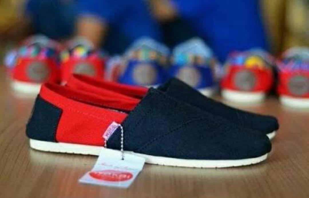Mafather, Sepatu unisex pria dan wanita wakai hitam merah