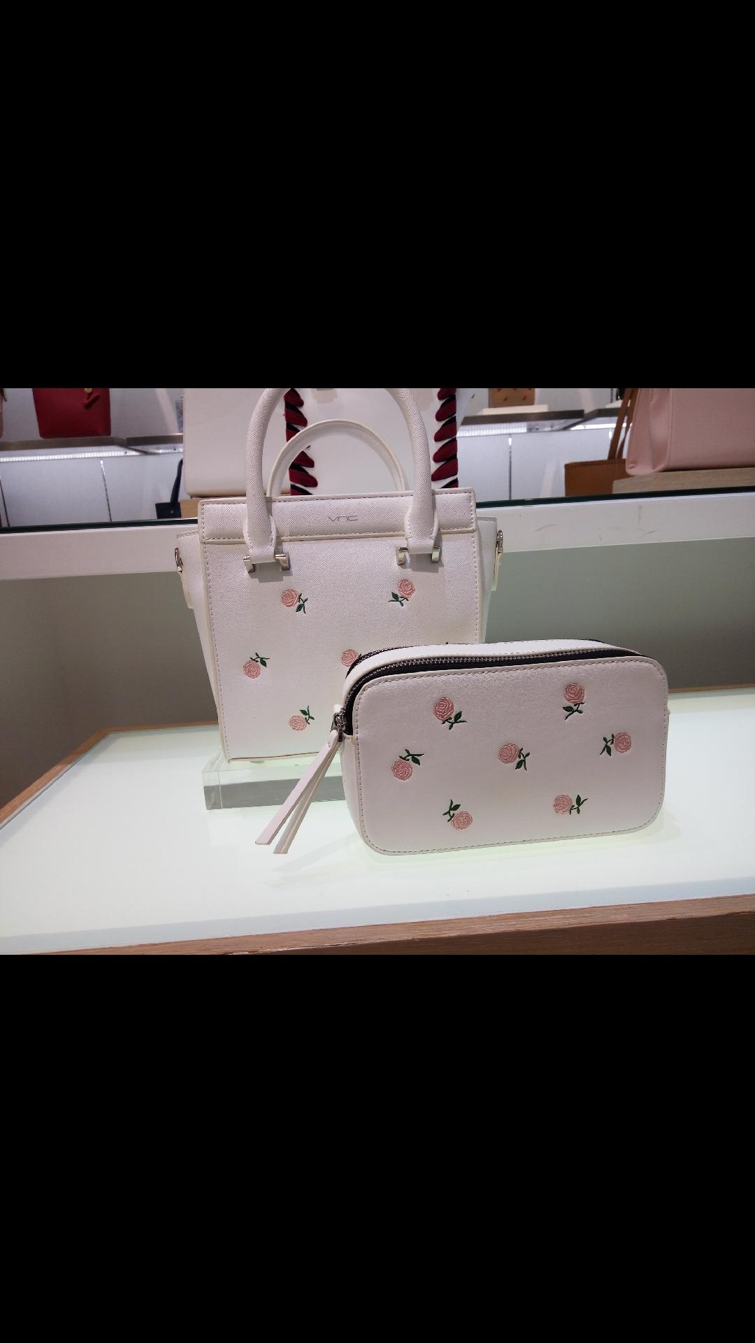 Sling bag VnC New Collection