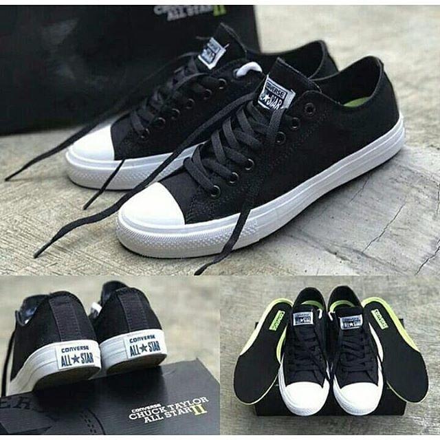 sepatu converse hitam