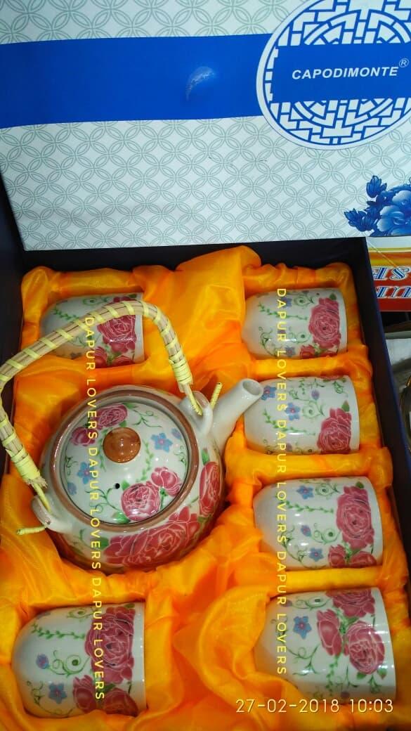 ... Cangkir + Lepek + Rak Harga PromoIDR270000. Rp 300.000