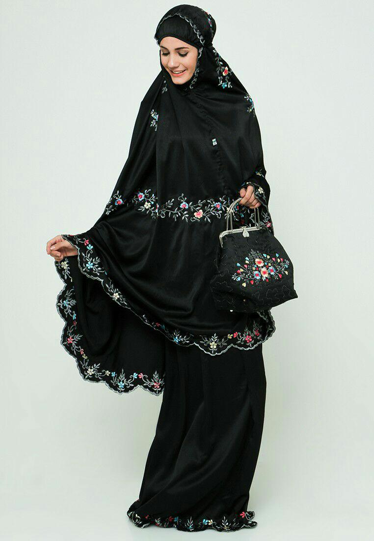 Mukena Bordir Premium Class Double Hycon - Hitam
