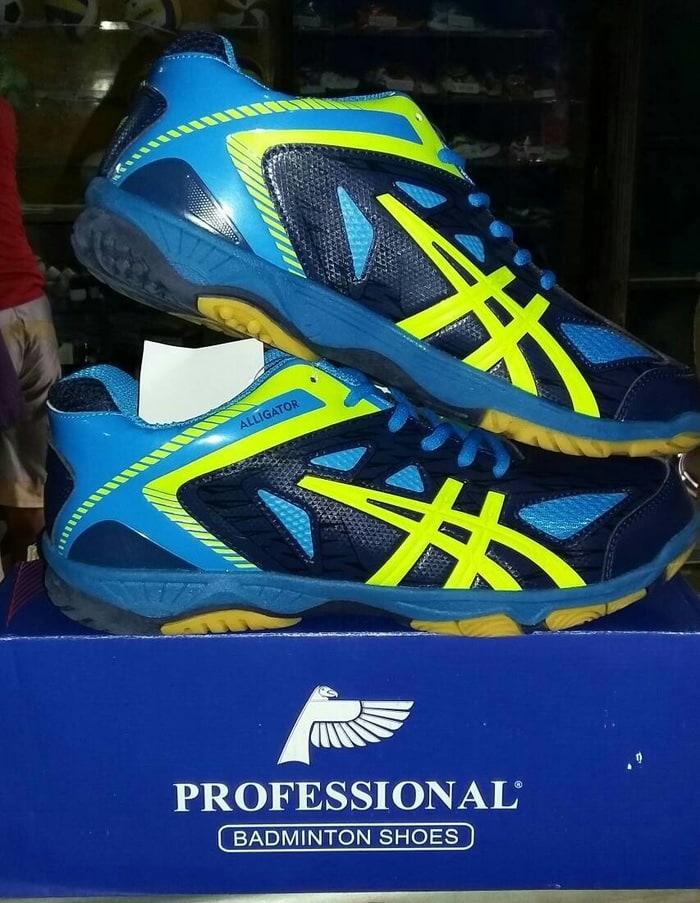 SEPATU PROFESIONAL BADMINTON DAN VOLLY