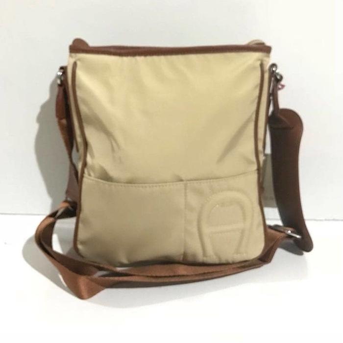 Promo Terbatas!! Tas Selempang Aigner Original Aigner Crossbody Bag Sand - ready stoC-K