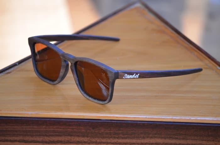 kacamata sunglass pria wanita SANDEL eyewear latch 17171 polarize kayu coklat