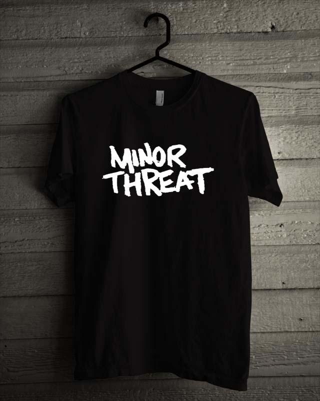 Disro - Kaos Distro Pria / Atasan T-Shirt Pria / Baju Kaos Distro Bandung Keren / Kaos Distro Murah / Produk Distro Indonesia Kaos Distro 100% Cotton Combed 30s Bahan Adem Kaos Hitam / Kaos Polos Distro