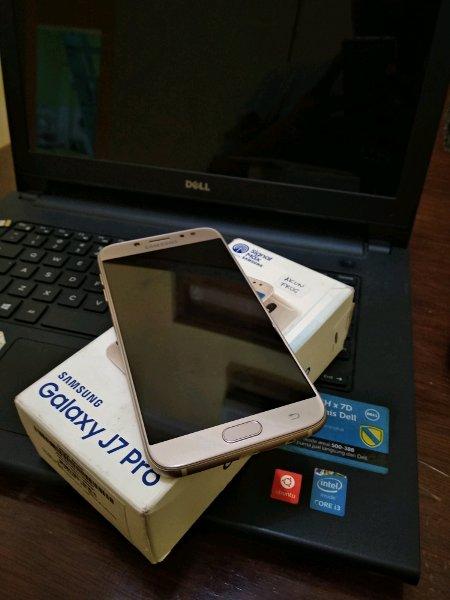 Samsung Galaxy J7 Pro Gold Sein Like New Full set original