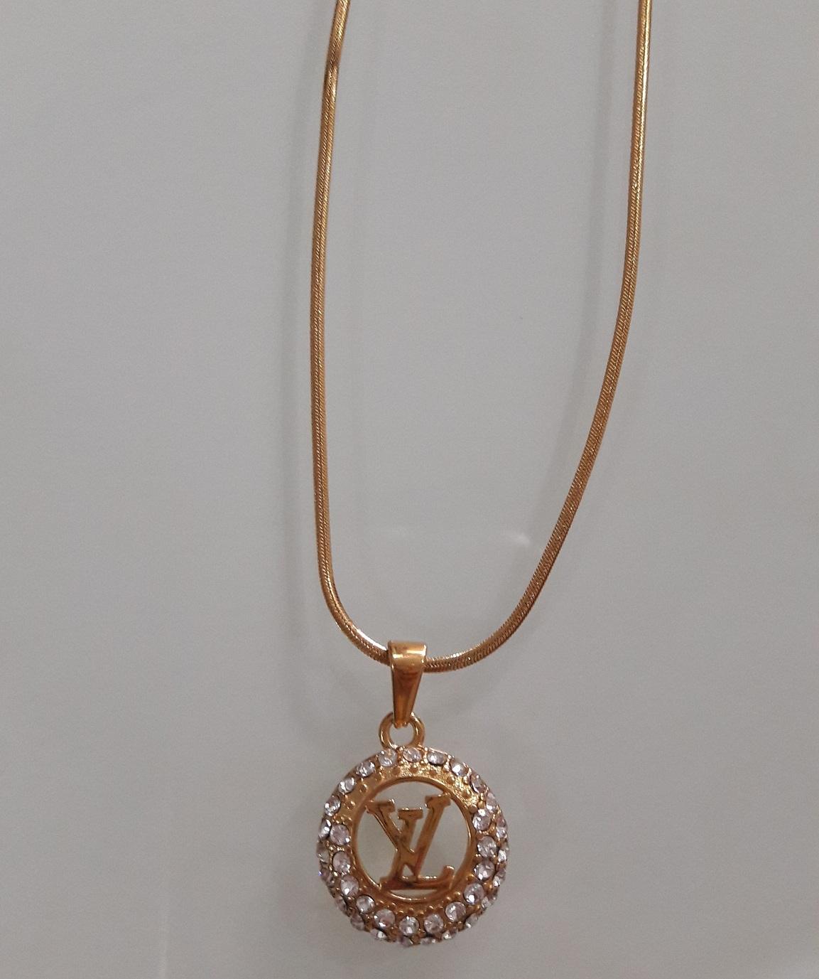 Lovely LV Permata Kalung Titanium Gold Wanita / Kalung Titanium Wanita / Kalung Titanium / Aksesoris / Aksesoris Wanita / Kalung Wanita