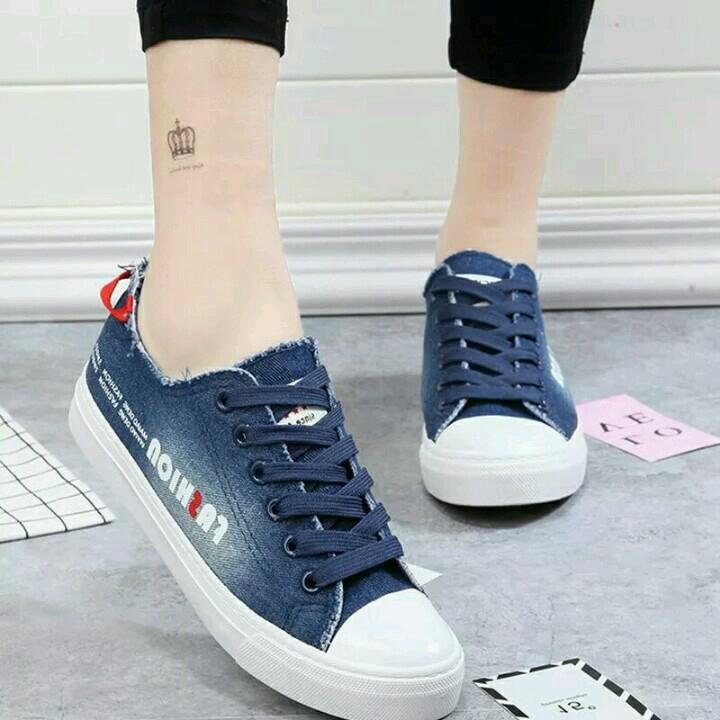 Kiss Shoop-Spatu Sneakers Levis Fashion RN