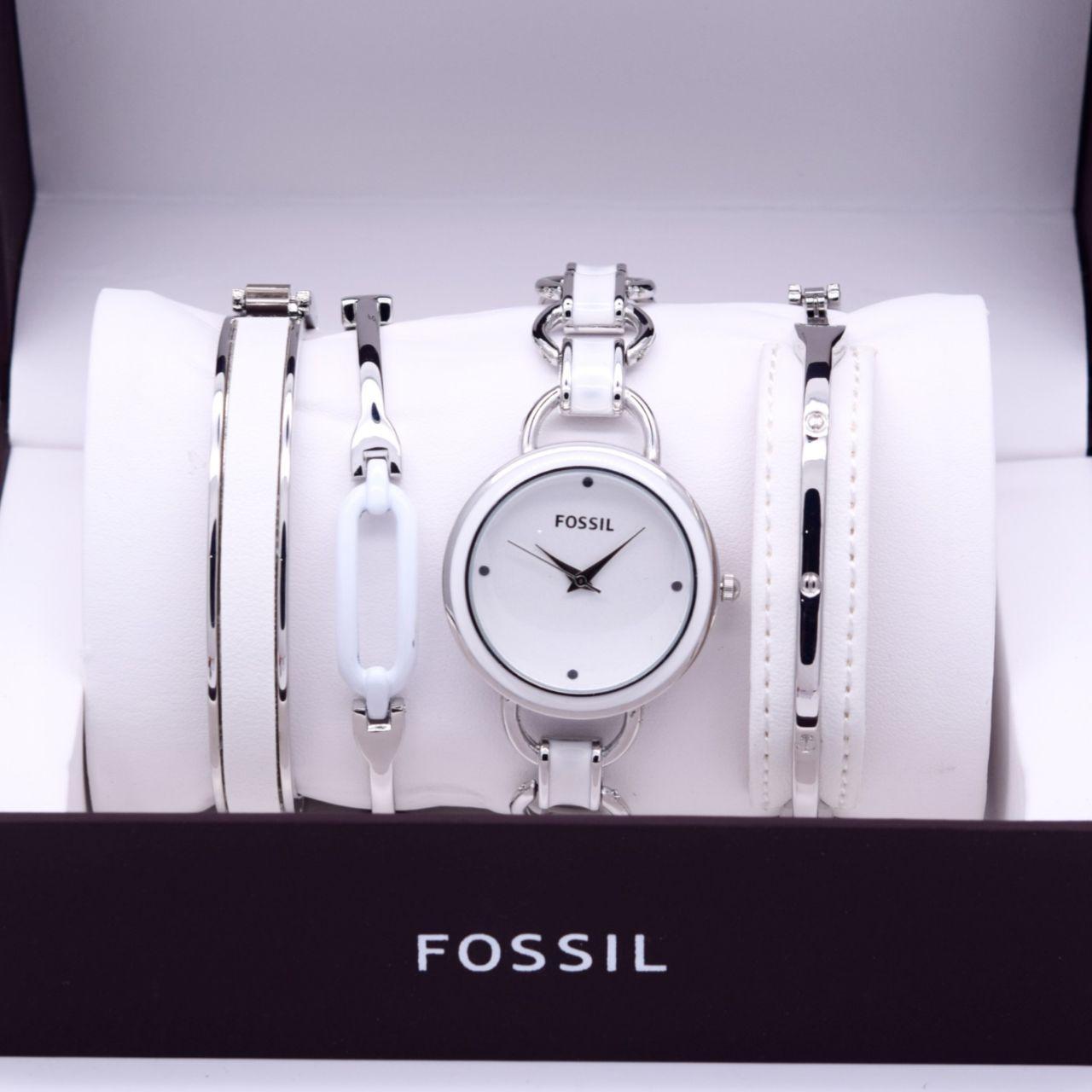 Fossil - jam tangan wanita cantik dan casual rantai silver - free box kayu dan 3 gelang aksesories cantik