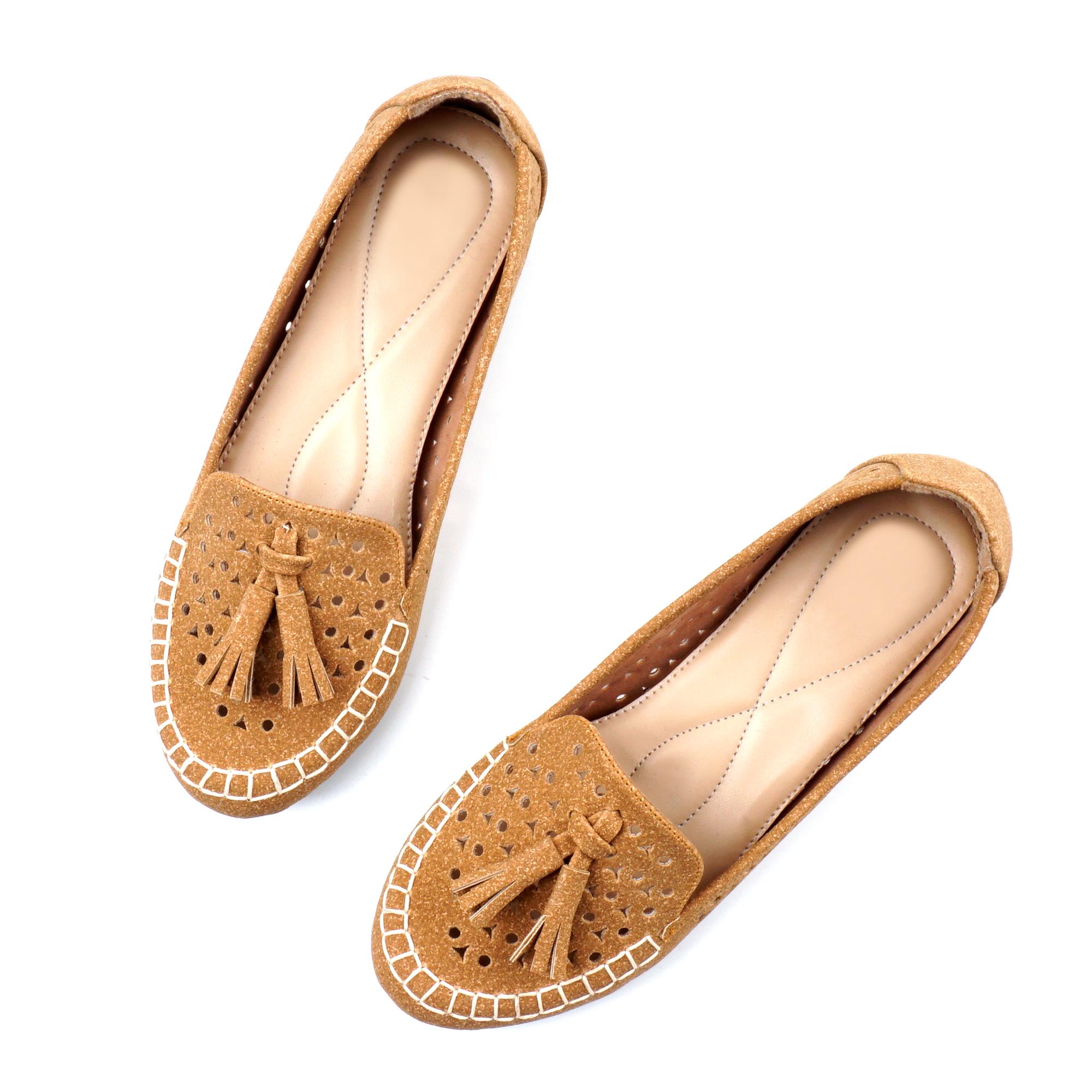 Buy & Sell Cheapest MG SANDAL SEPATU Best Quality Product Deals Pluvia Sepatu Flat Shoes Wanita Terbaru MLR MG03 Cream Navy Tan