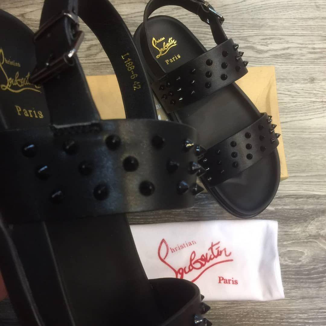 SANDAL SEPATU LOUBOUTIN