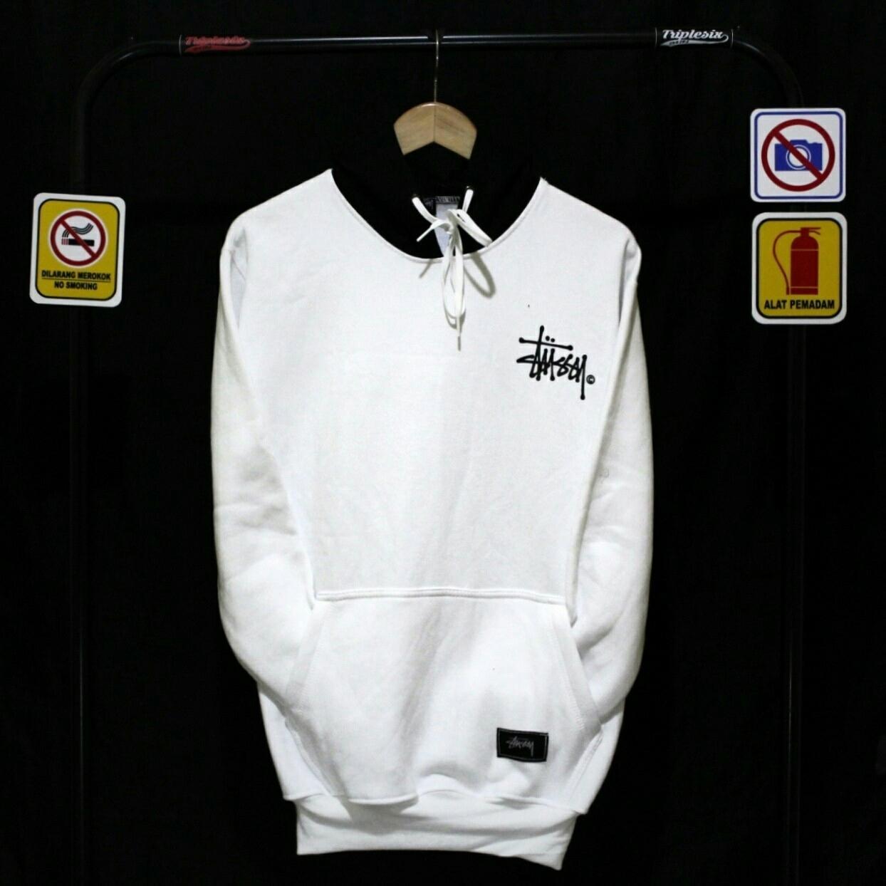 Jaket Sweater Distro Stussy White Black Pria Wanita Termurah dan Terlaris