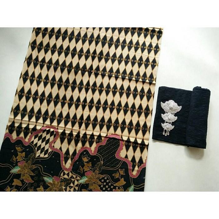 Kain Batik Solo Motif Ketupat