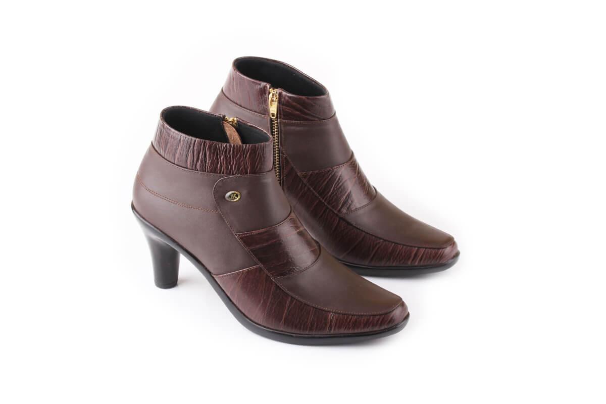 sepatu boot wanita/sepatu boot cewek/boot kerja/boot kuliah/boot kulit/sepatu boot cibaduyut