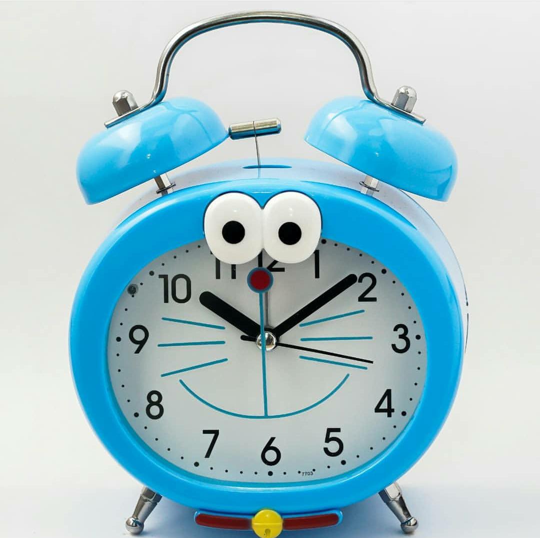 JAM MEJA KARAKTER DORAEMON-HELLOKITY - JAM BEKER - JAM HIAS - DEKORASI RUMAH
