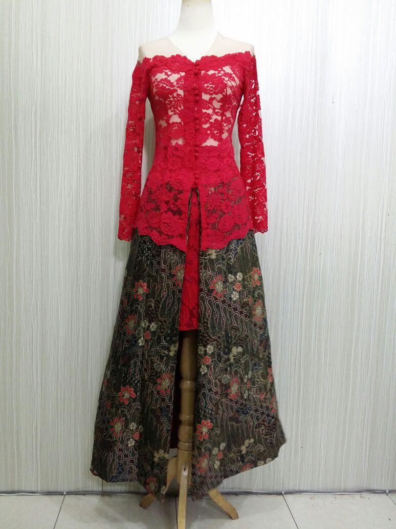 Bawahan Batik Arcobaleno Batik Solo - Rok Batik Cantik Panjang Kombinasi Brokat ROK LACE RR1859 MR SEMARAK INDONESIA MERDEKA HUT RI 73 Tahun by Arcobaleno Produsen Rok Batik terbaru 2018 cocok untuk dipakai ke kantor,hang out atau acara formal lainnya