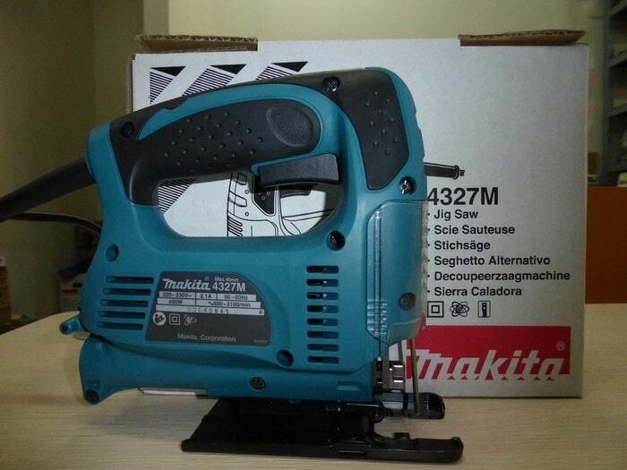 Mesin gergaji jigsaw kayu triplek MAKITA 4327M
