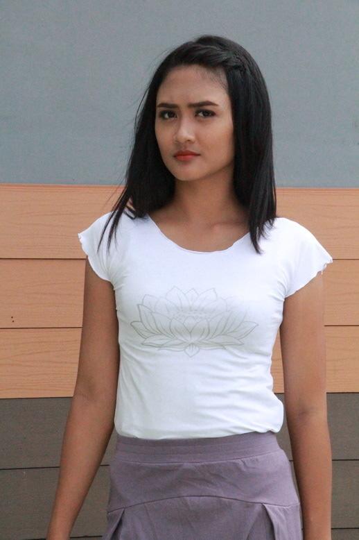 Baju Yoga Berlengan / Baju Yoga Tshirt Lotus Warna Putih