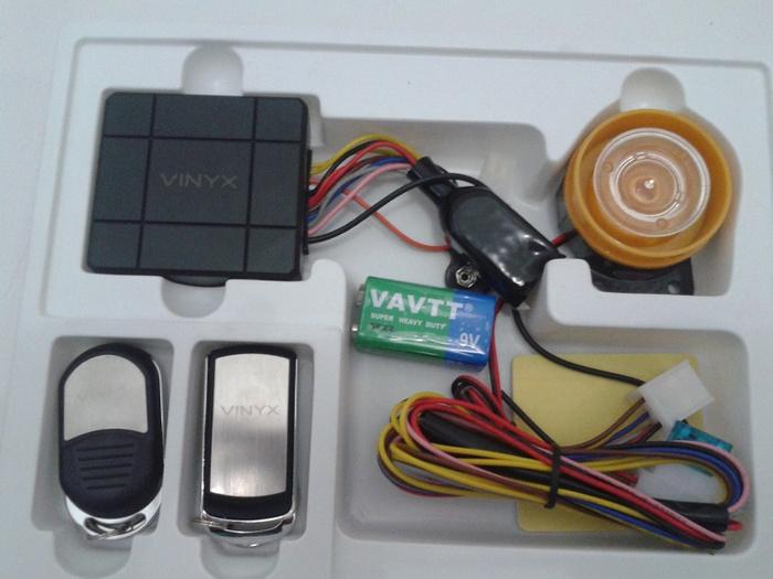 Alarm VINYX dan panduan pemasangan b.indonesia | ( gembok alarm motor anti maling koper sepeda pagar cakram kinbar kode tas mobil clock rumah sensor gerak pintu digital remote lock bht ) |