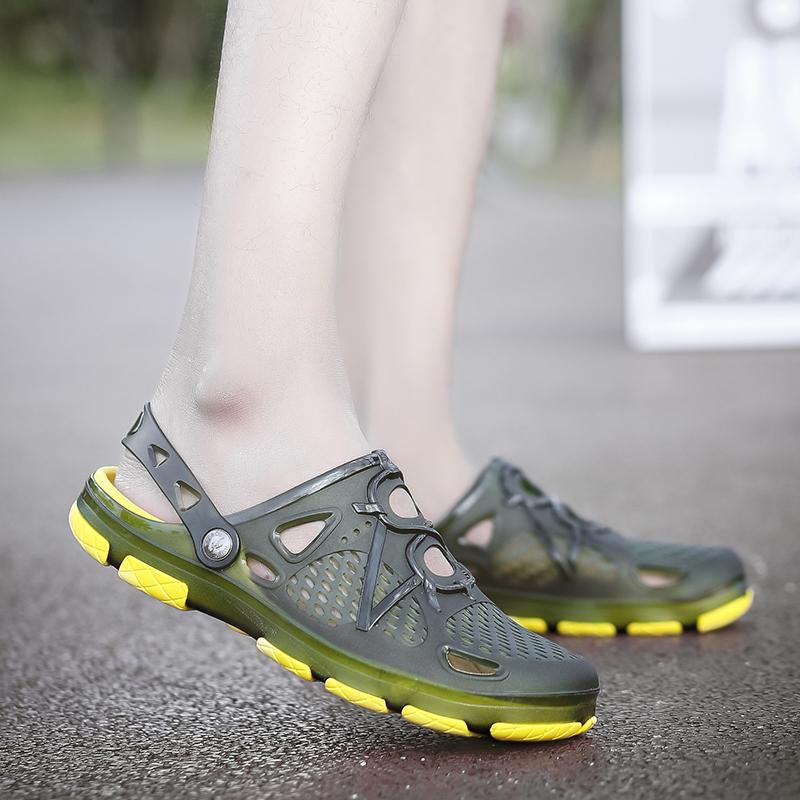 Korea Modis Gaya Musim Panas Tergelincir Laki-laki Pantai Sandal Musim Panas Model Crocs Sendal (Hijau)
