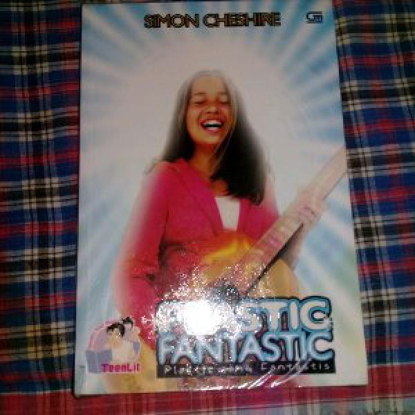 novel bekas plastik yg fantastis karya simon cheshire