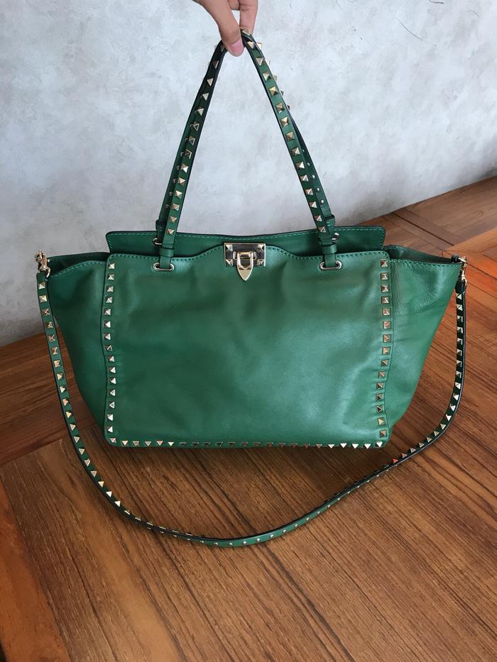 PROMO!!! Valentino Leather Green Silver Hardware - Fv8tez