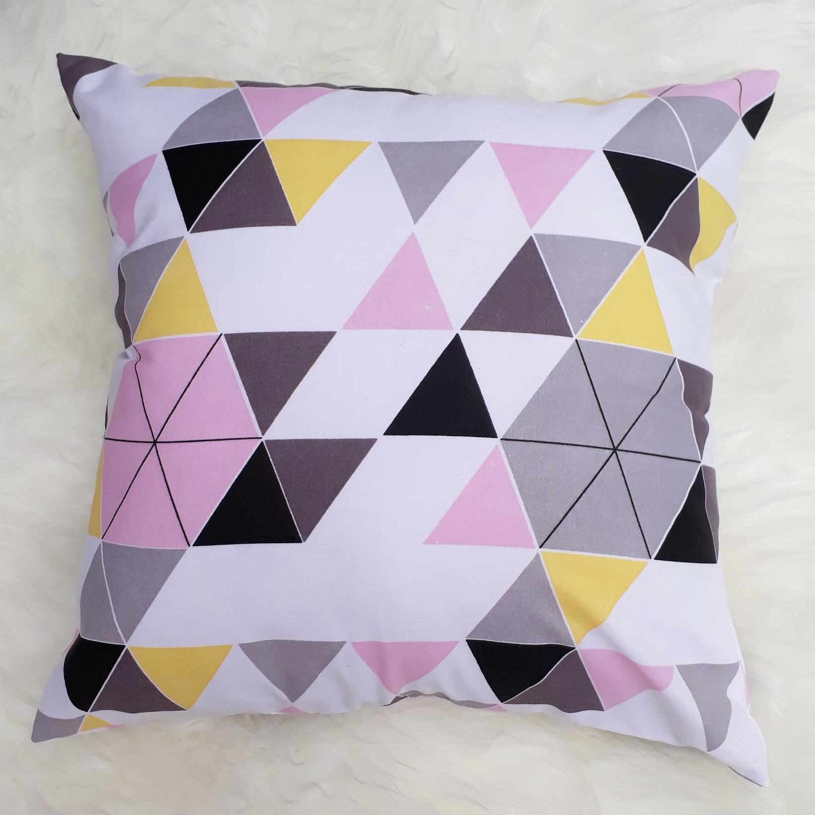 Pas Online Sarung Bantal Sofa Motif Premium