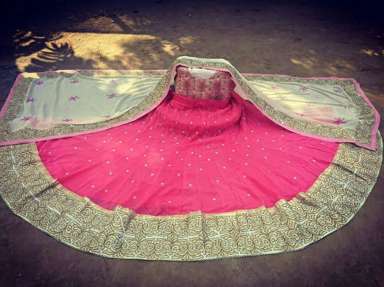 gaun pengantin India
