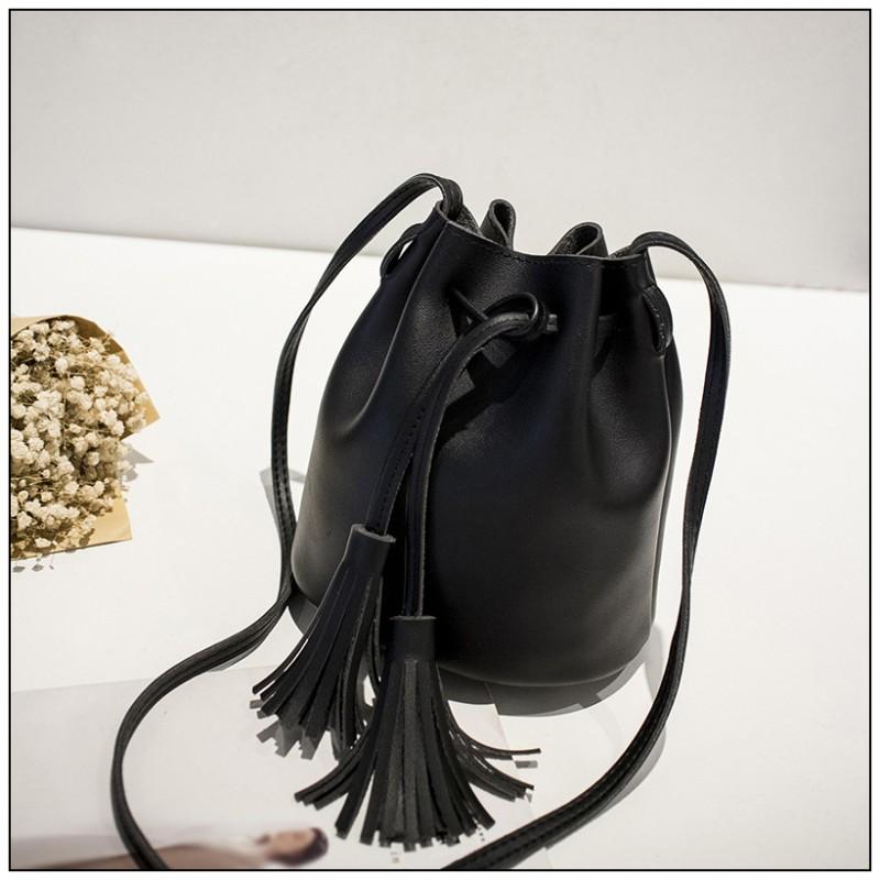 Tas Wanita/ Dompet Wanita/ Dompet Mini/ Dompet Fashion/Tas Selempang/ Tas Bahu Wanita/ Bucket Bag/ Tas serut miniso - Black