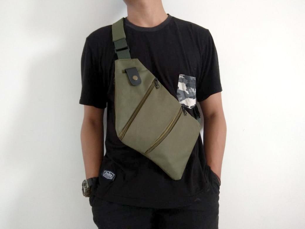 Hara Cross Body Army, Tas Sling Bag Pria