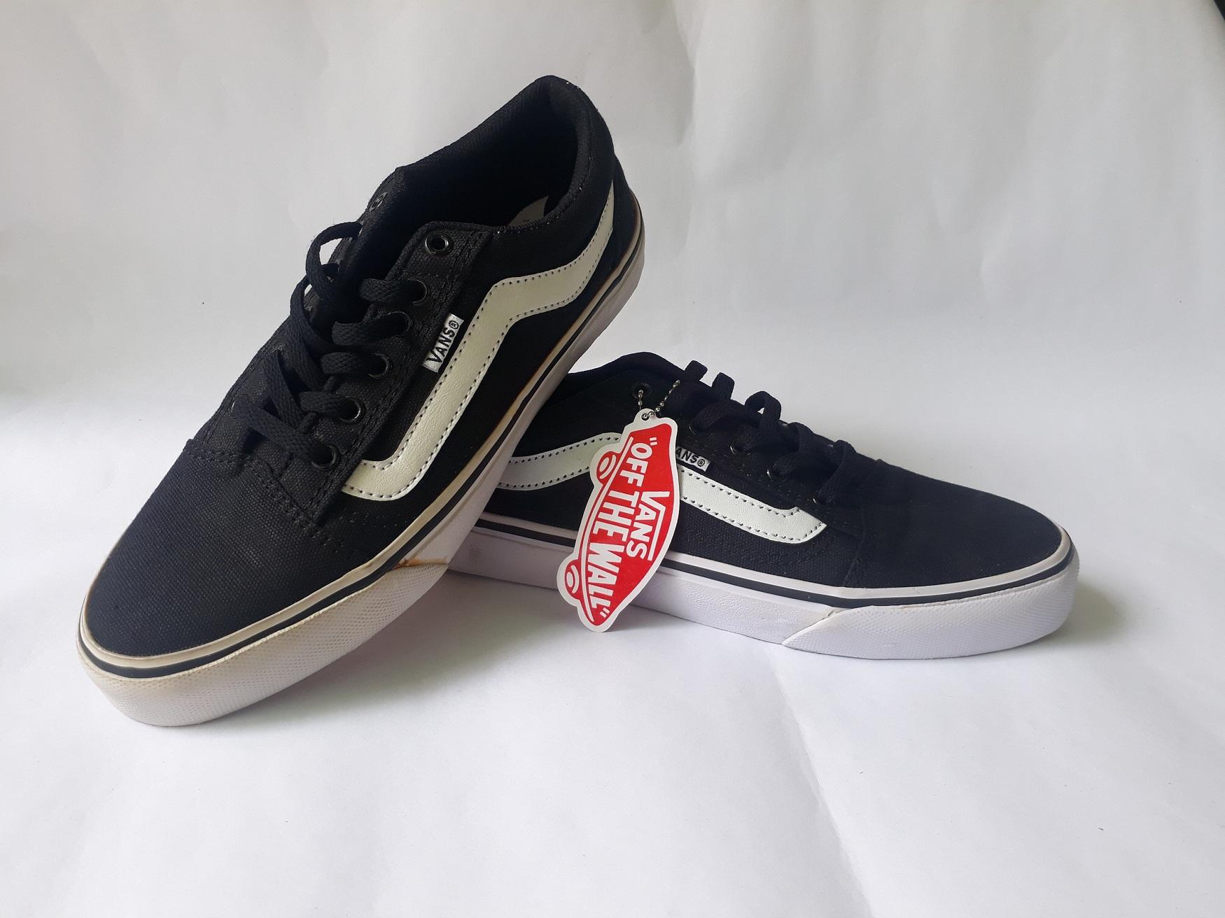 Sepatu Vans Off The Wall Hitam