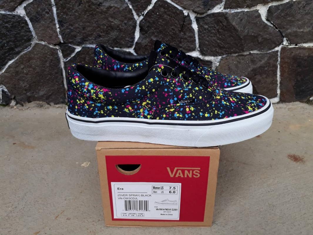 sepatu sneakers Sepatu skate wanita vans era over spay Hype banget sepatu olahraga