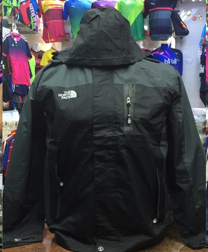 JAKET GUNUNG IMPORT TNF SUMMIT SERIES 1630 WARNA HITAM