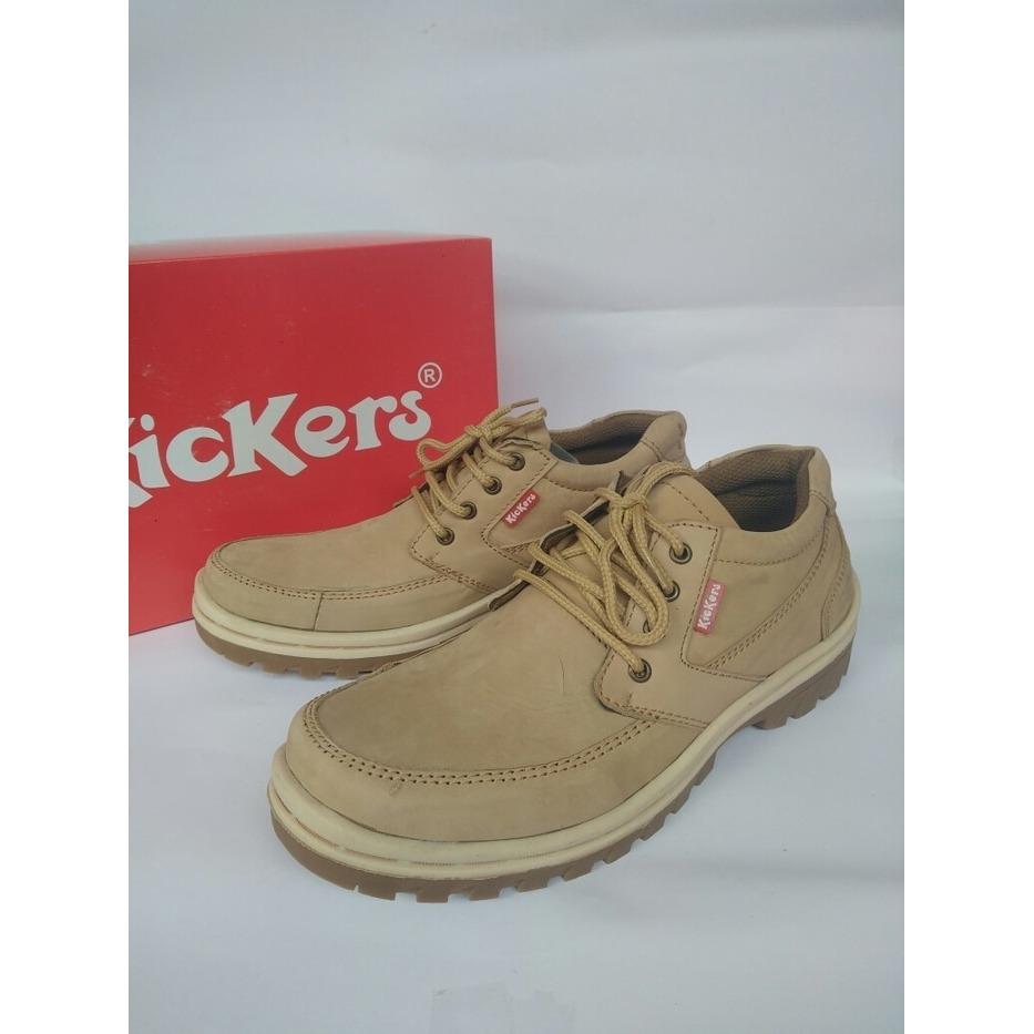 SEPATU CASUAL KICKERS TALI KULIT ASLI TAN NUBUCK