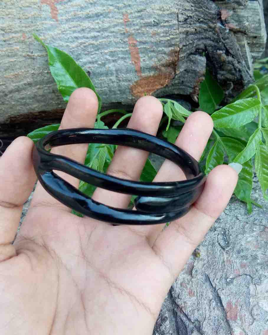 Gelang akar bahar