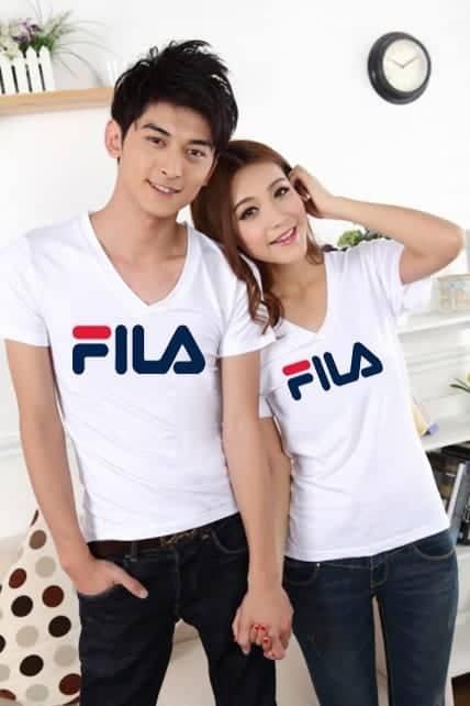 SUNSHINE COUPLE-BAJU PASANGAN KAOS COUPLE FILA V-NECK LENGAN PENDEK (HARGA SUDAH DAPAT 2 BAJU)-ADA 2 WARNA / KAOS COUPLE / COUPLE MURMER / FASHION COUPLE / BAJU COUPLE / COWOK DAN CEWEK