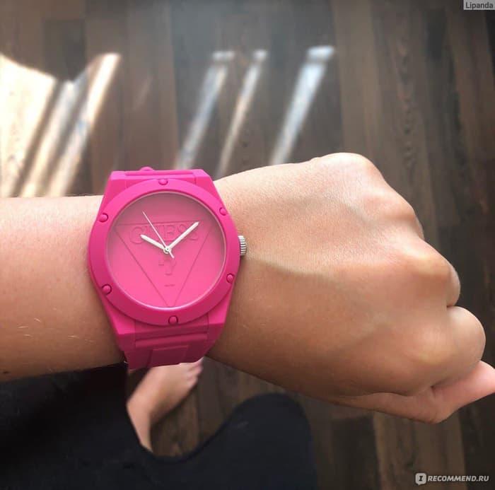 NEW ARRIVAL / SPESIAL PROMO / HOT SALE / Guess Analog Jam Tangan Pria Strap Karet Pink Fanta W0979L9 Original