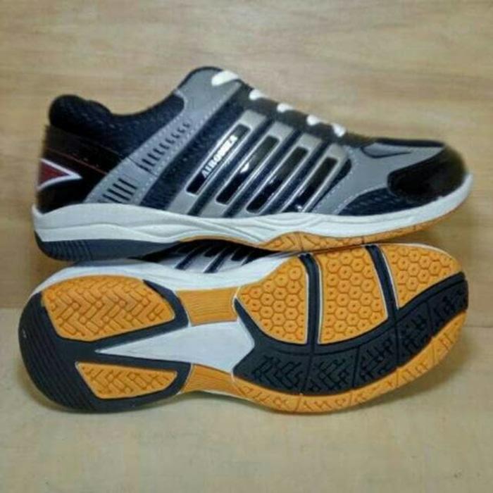 SEPATU BADMINTON AIRQUILA BLACK