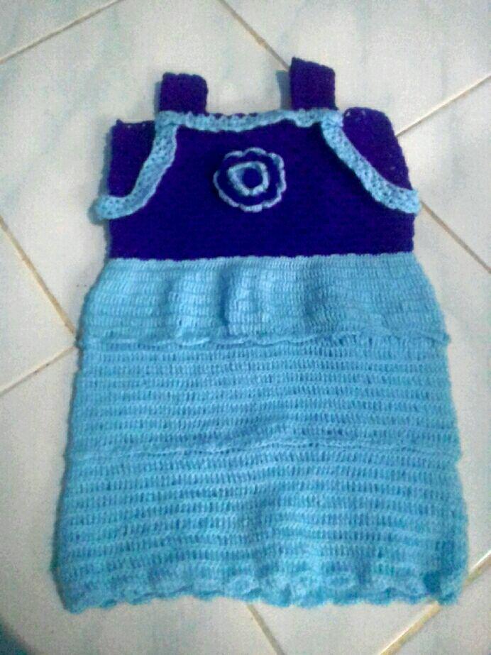 Baju bayi rajut