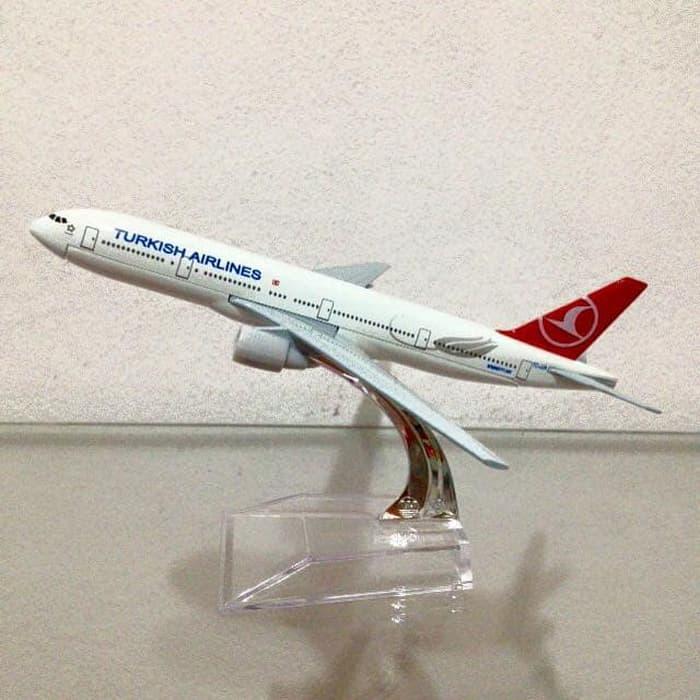 Souvenir Pernikahan Kado Ultah Diecast Pesawat One World Cathay / Mainan Edukasi / Mainan Anak