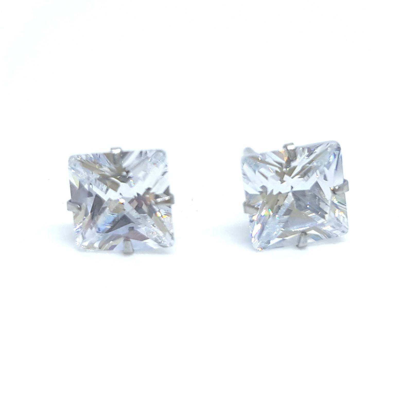 Anting Titanium AT16 ANTI KARAT SELAMANYA
