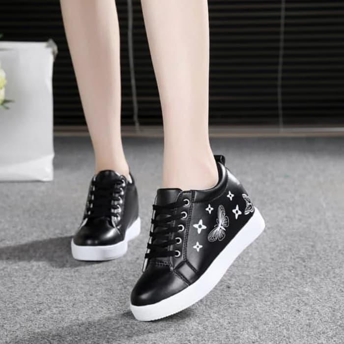 DISKON BULAN INI SEPATU BOOTS WEDGES CRPAS04 WANITA MURAH HITAM