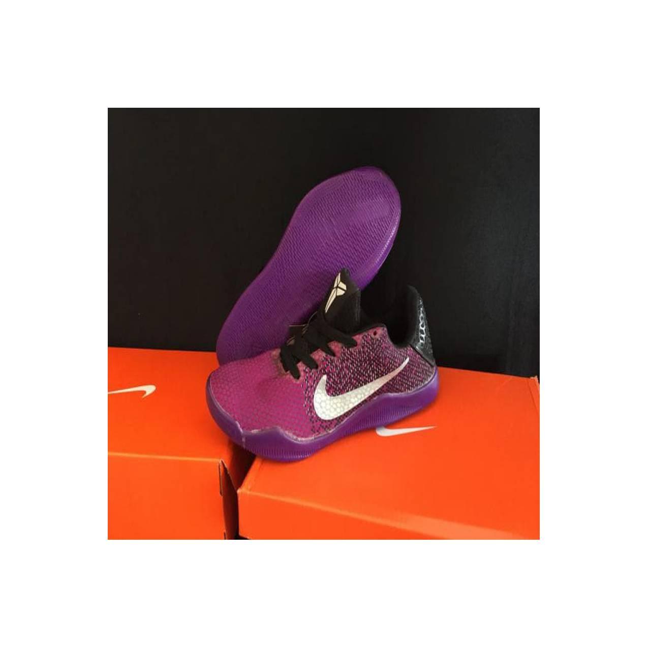 Sepatu Basket Import Nike Kobe 11 Premium sepatu olahraga basket pria