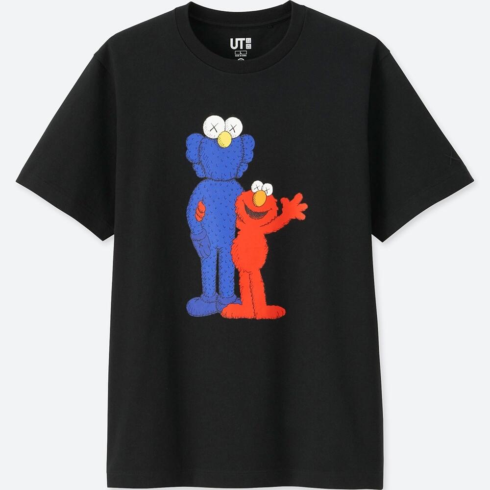 Kaos Uniqlo x KAWS x Sesame Street T Shirt Black Size M Hypebeast Limited Edition 100% Original