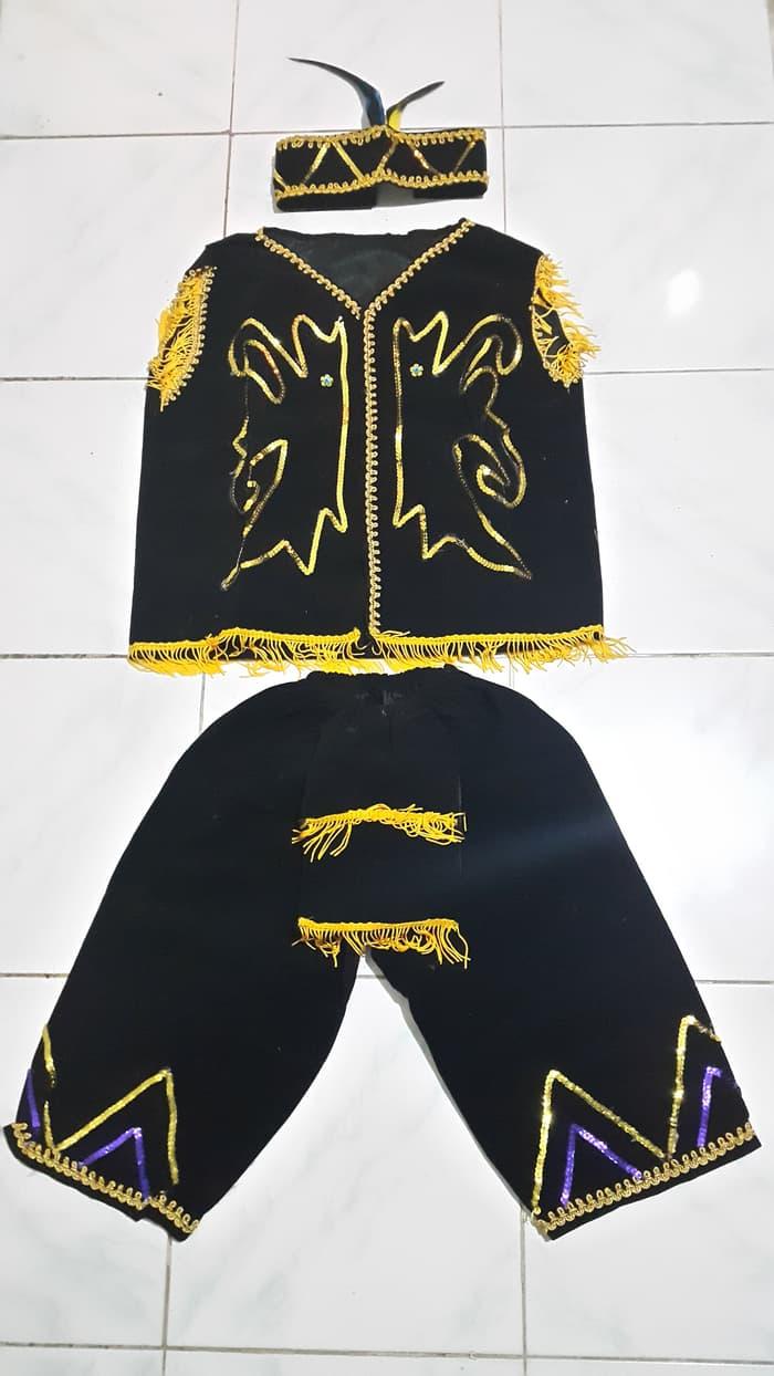 Baju adat KalimantanDayak Anak Laki Laki SD
