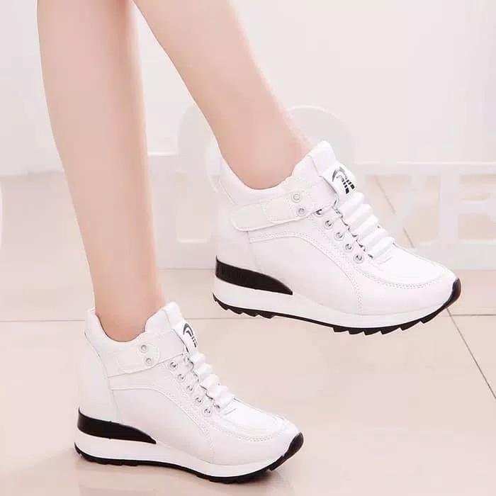 Sepatu kets boots putih baru murah Ezell Shop