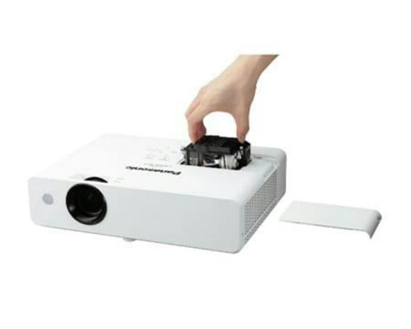 Panasonic Projector PTLB300