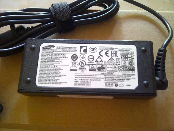Terbaru! Adaptor Charger Samsung Ativ Smart Pc Pro 700T 700T1C Ori - ready stock