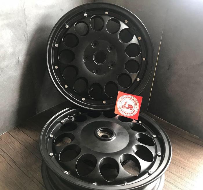 Velg Vrossi Quattro Black Untuk Vespa Matic