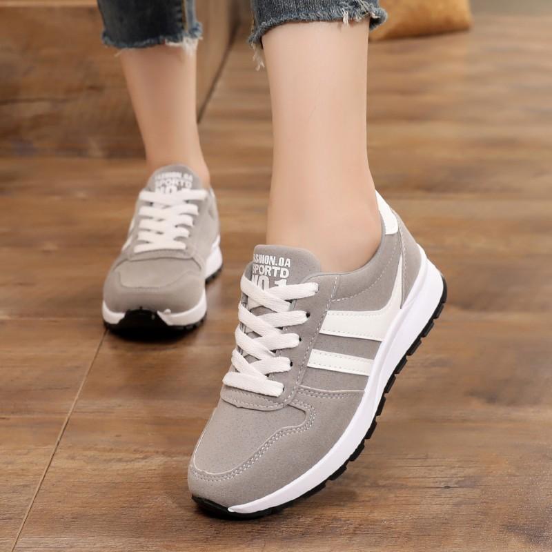 2019 Musim Semi dan Musim Gugur murid sepatu sneaker rendah tali sepatu sol datar Gaya Korea Warna Merah Jambu sepatu olahraga Hak Datar sepatu kasual wanita Sepatu Olah Raga